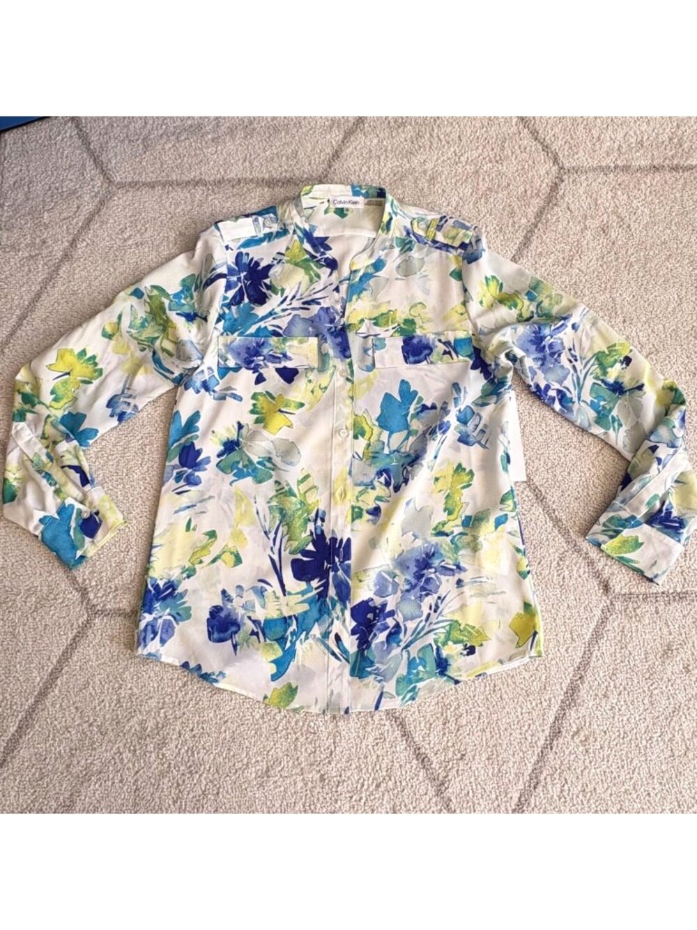 NWT Calvin Klein Floral Button Front Blouse XS Watercolor Print Roll Tab Sleeve